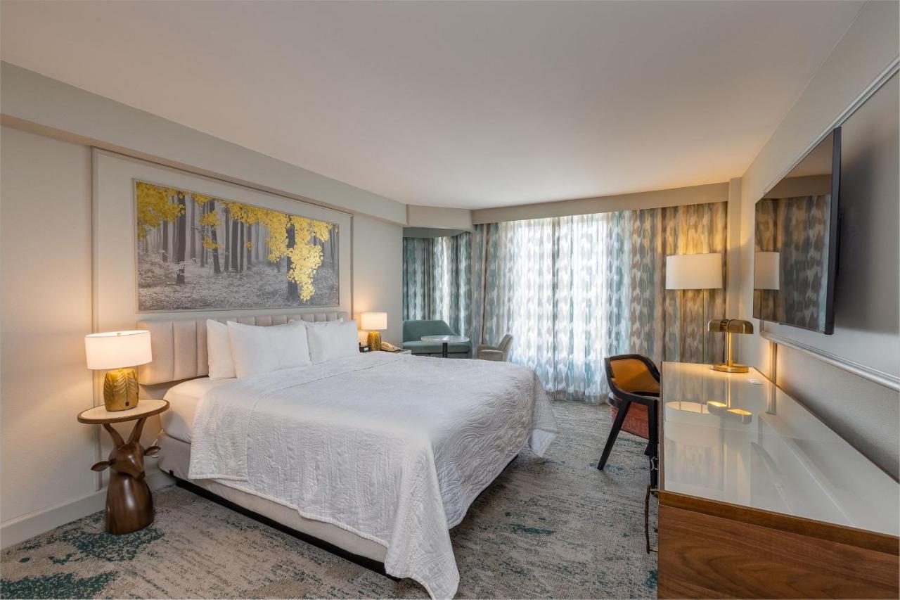 Castle Hotel, Autograph Collection Williamsburg Bagian luar foto