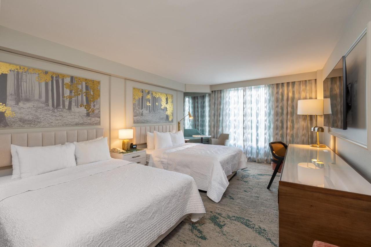 Castle Hotel, Autograph Collection Williamsburg Bagian luar foto