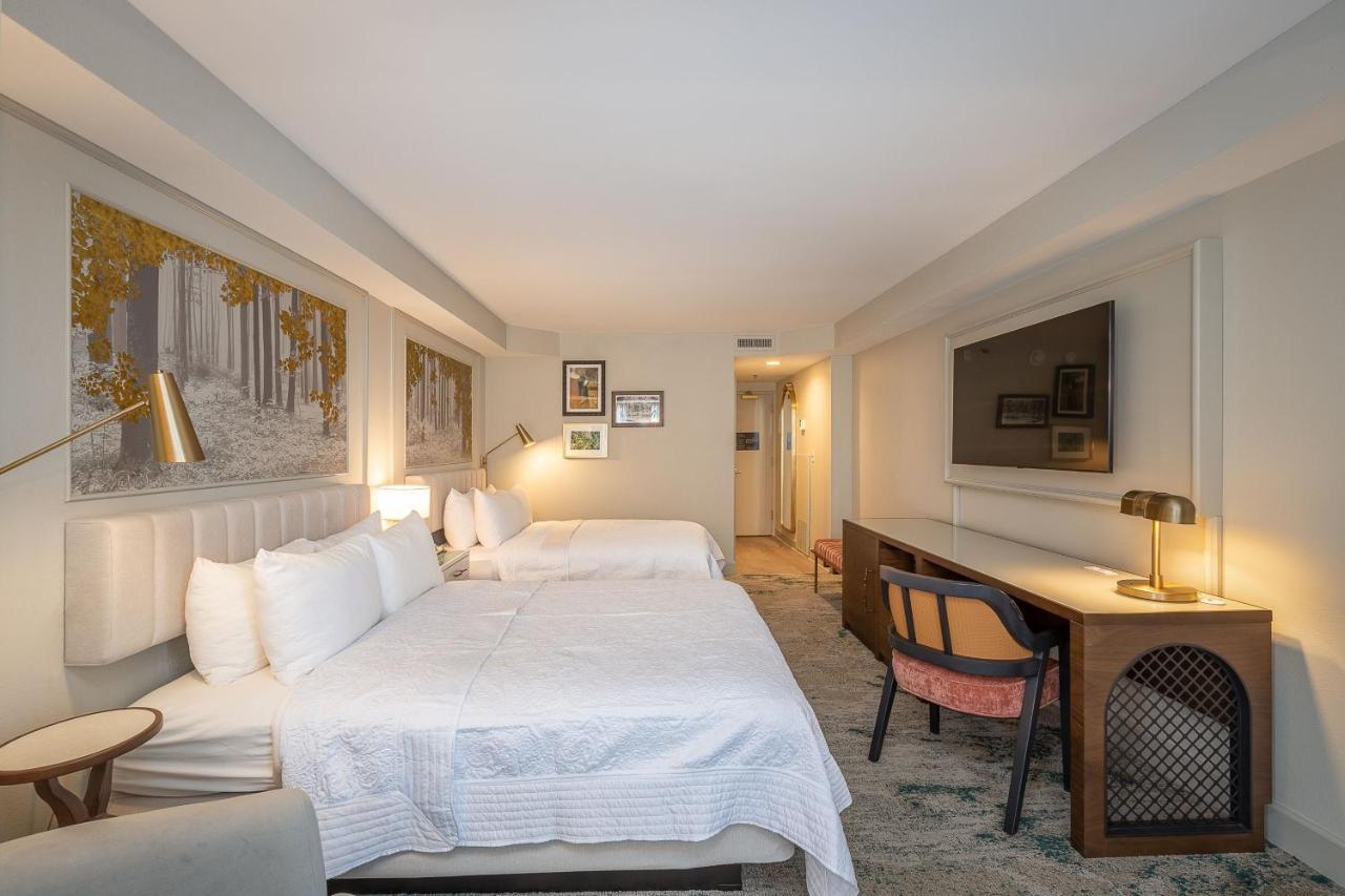 Castle Hotel, Autograph Collection Williamsburg Bagian luar foto