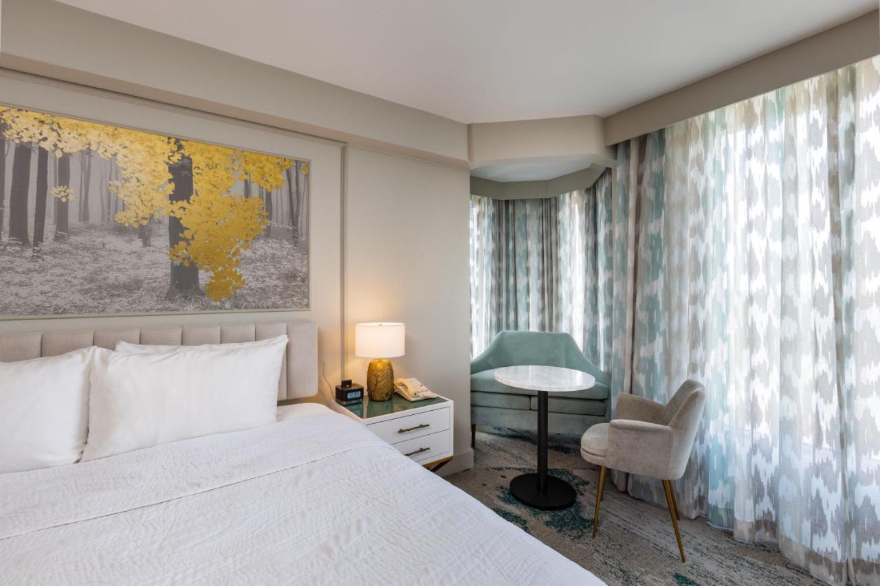 Castle Hotel, Autograph Collection Williamsburg Bagian luar foto
