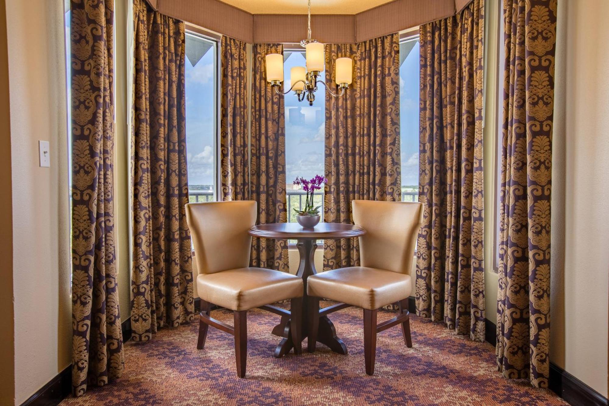 Castle Hotel, Autograph Collection Williamsburg Bagian luar foto