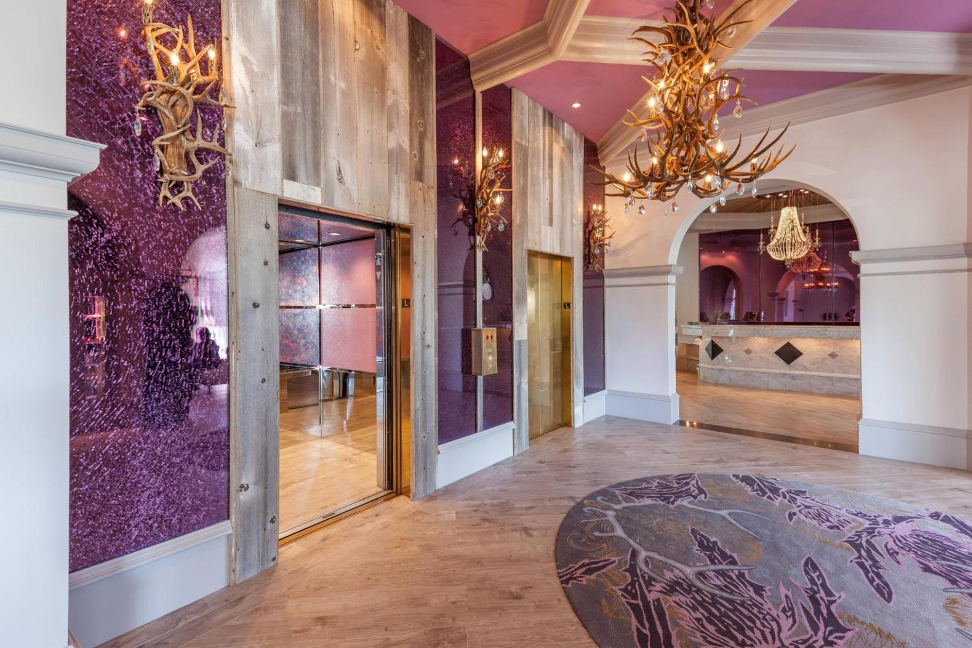Castle Hotel, Autograph Collection Williamsburg Bagian luar foto